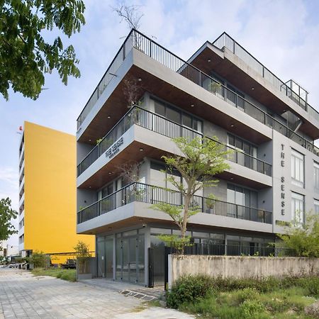 The Sense Apartment - Modern, Near My An Beach 다낭 외부 사진