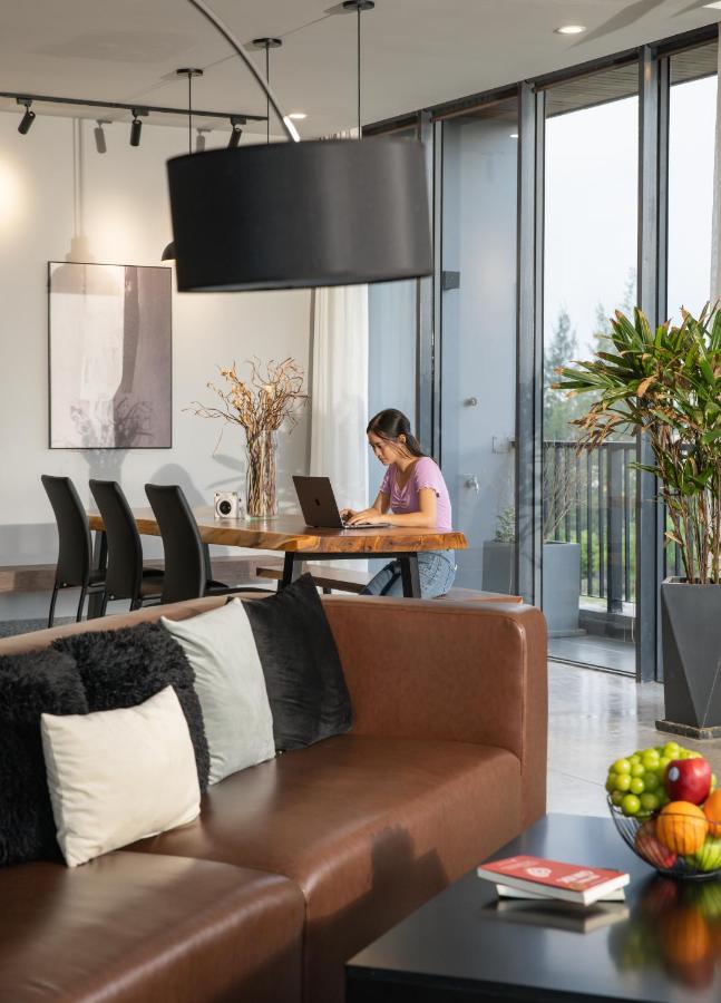 The Sense Apartment - Modern, Near My An Beach 다낭 외부 사진